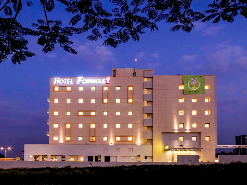 Holiday Inn Express Nashik Indira Nagar, An Ihg Hotel Ngoại thất bức ảnh